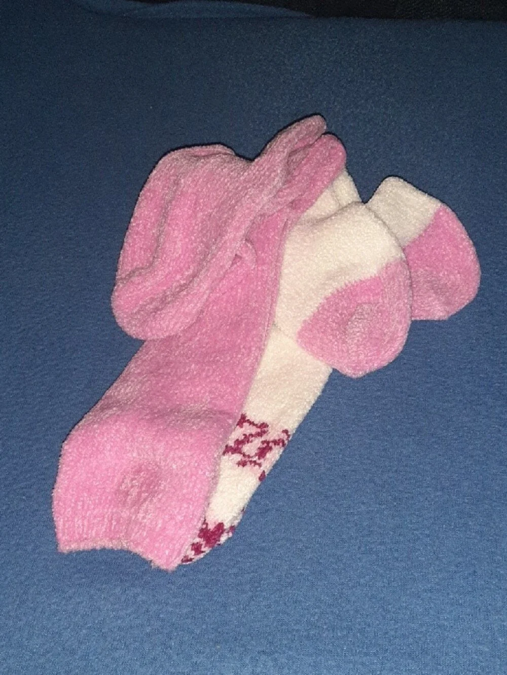 No Boundaries White Plush Crew Socks with Pink Pattern